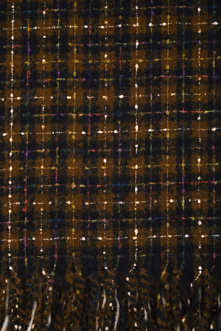 Topstitching check motif scarf