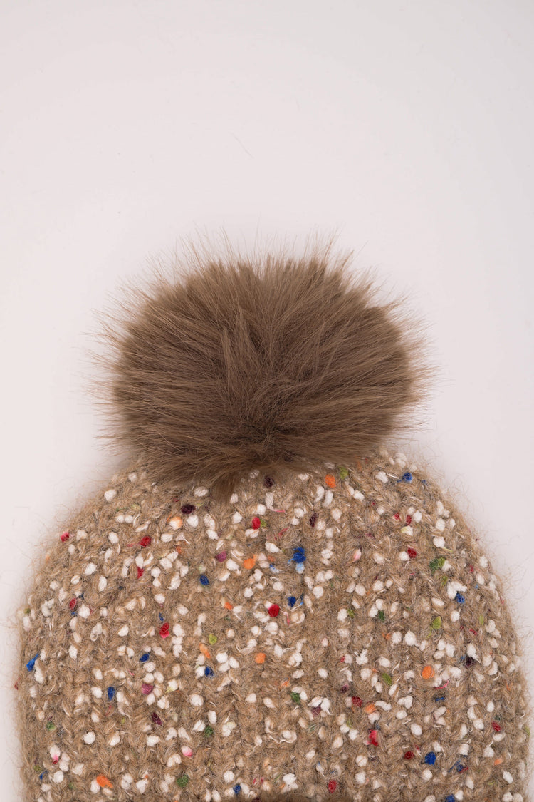 Pompon knit hat