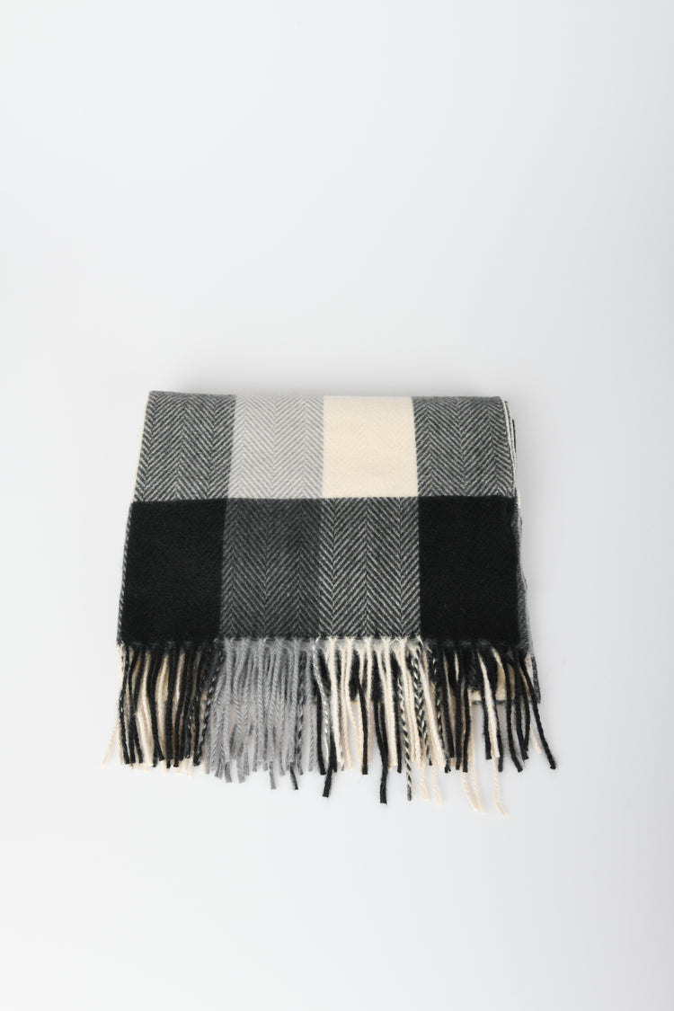 Check scarf