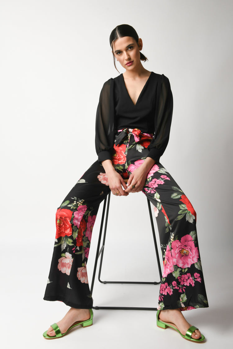 Floral print trousers