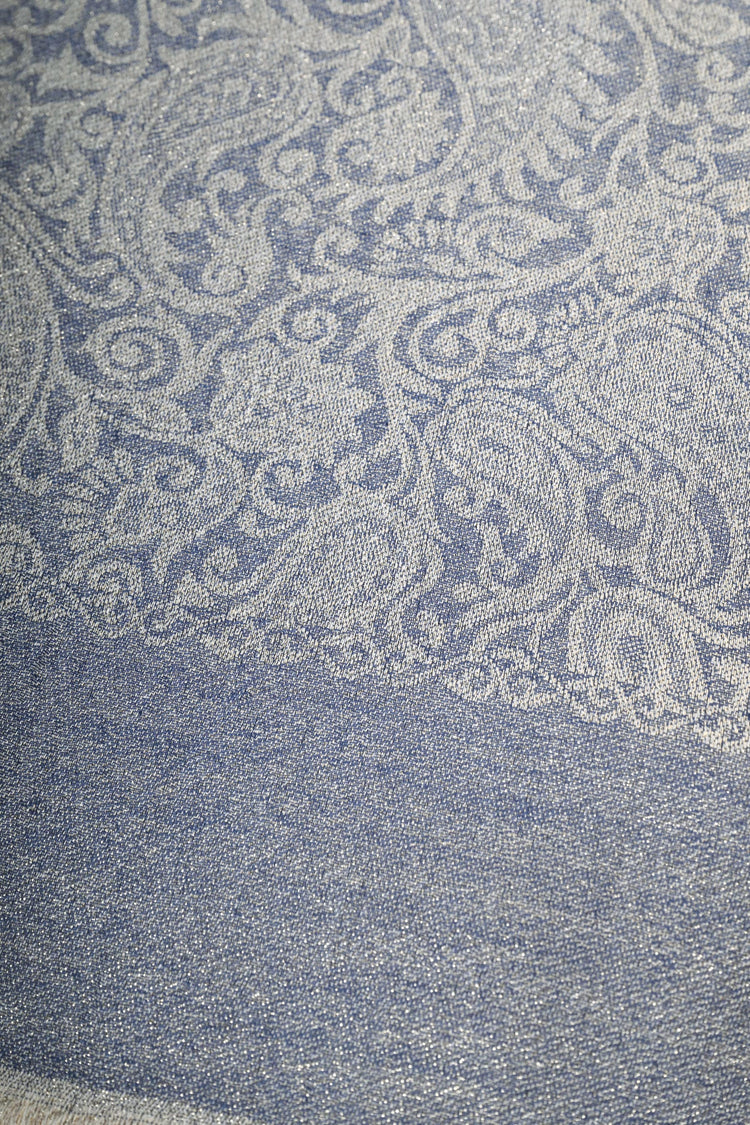 Lurex jacquard stole