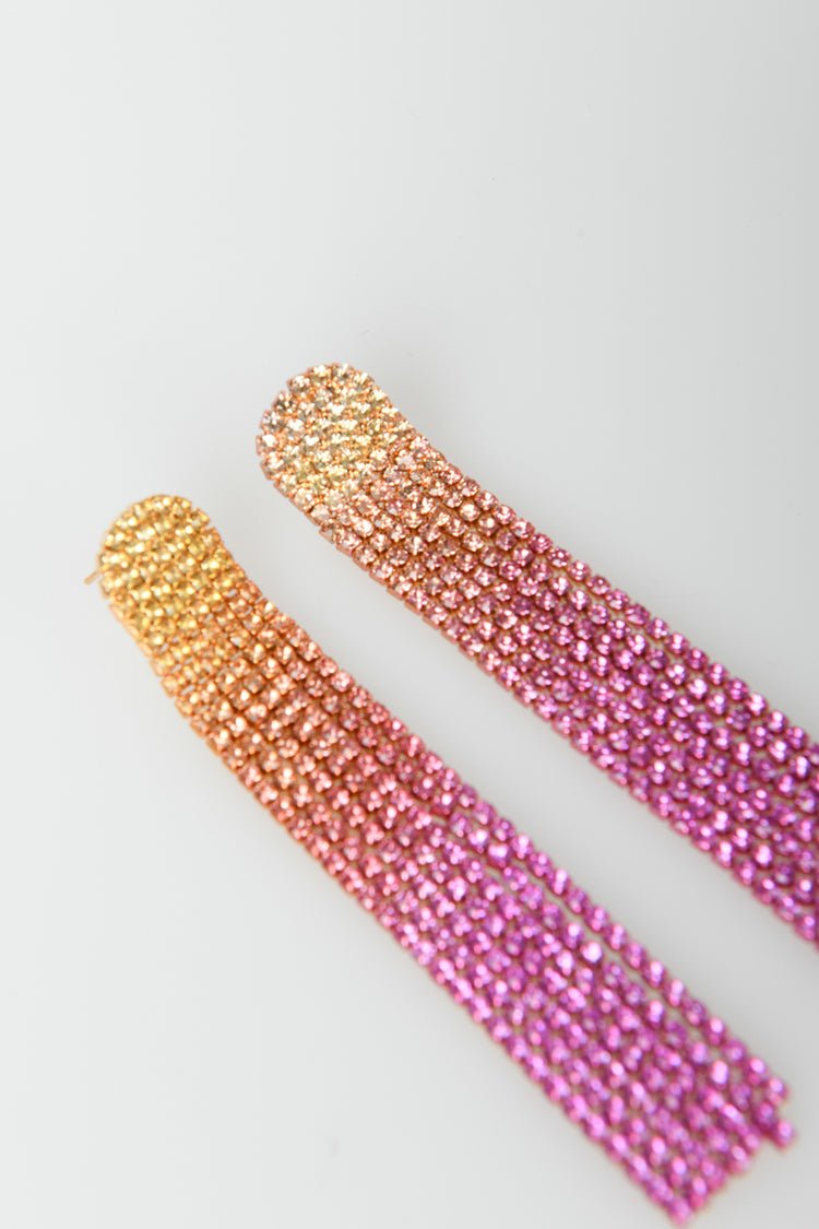 Set of 2 rhinestoned earrings