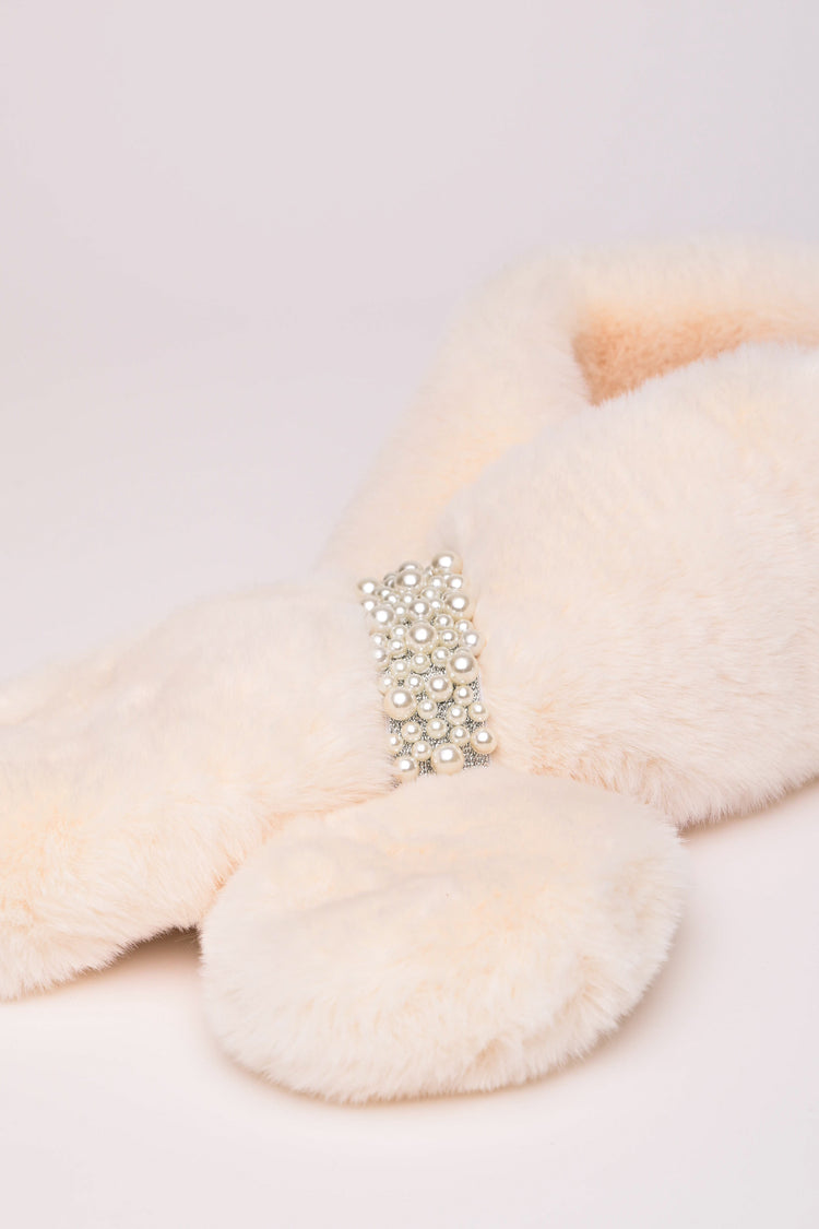 Collo con perle in tono