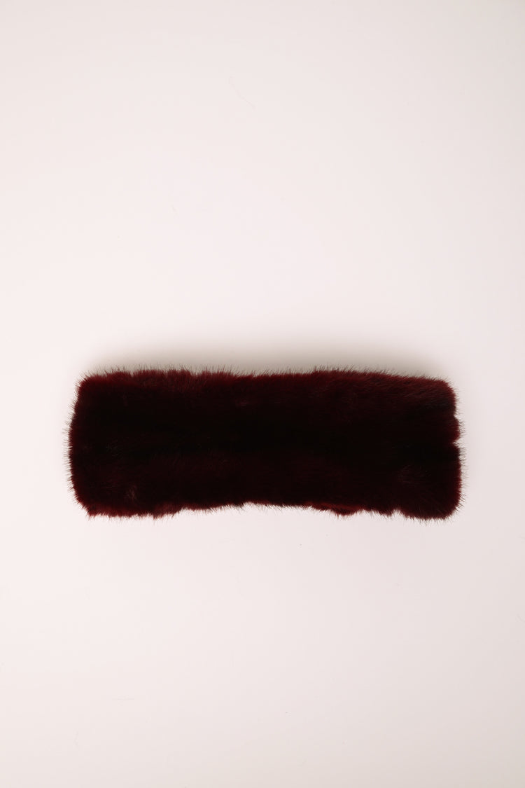 Faux fur collar