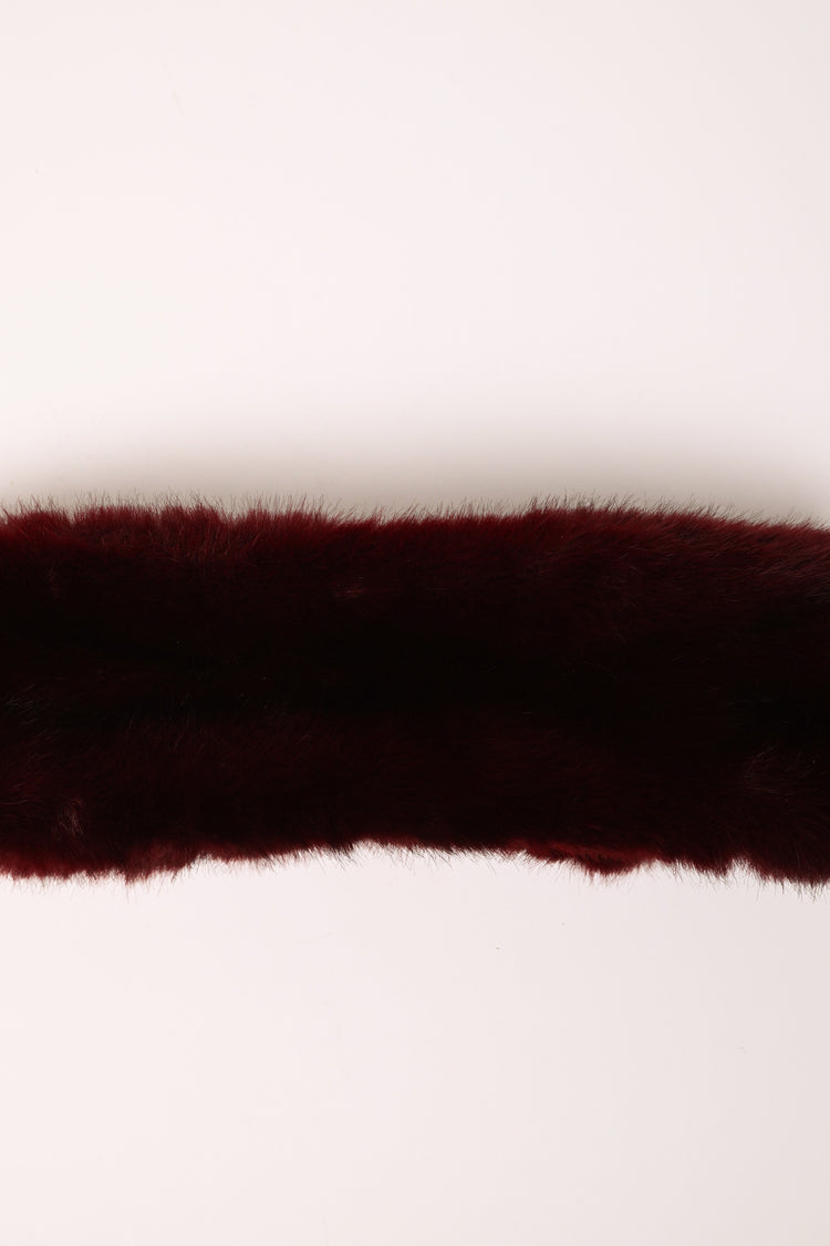 Faux fur collar