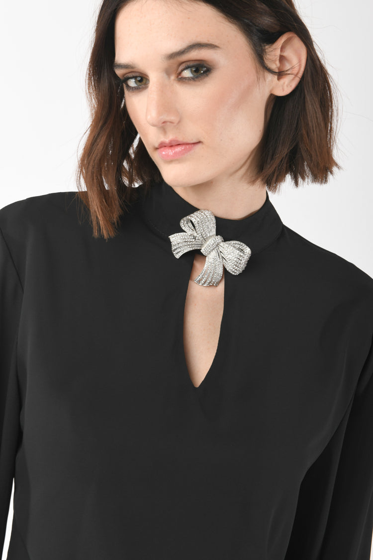 Teardrop cut-out blouse