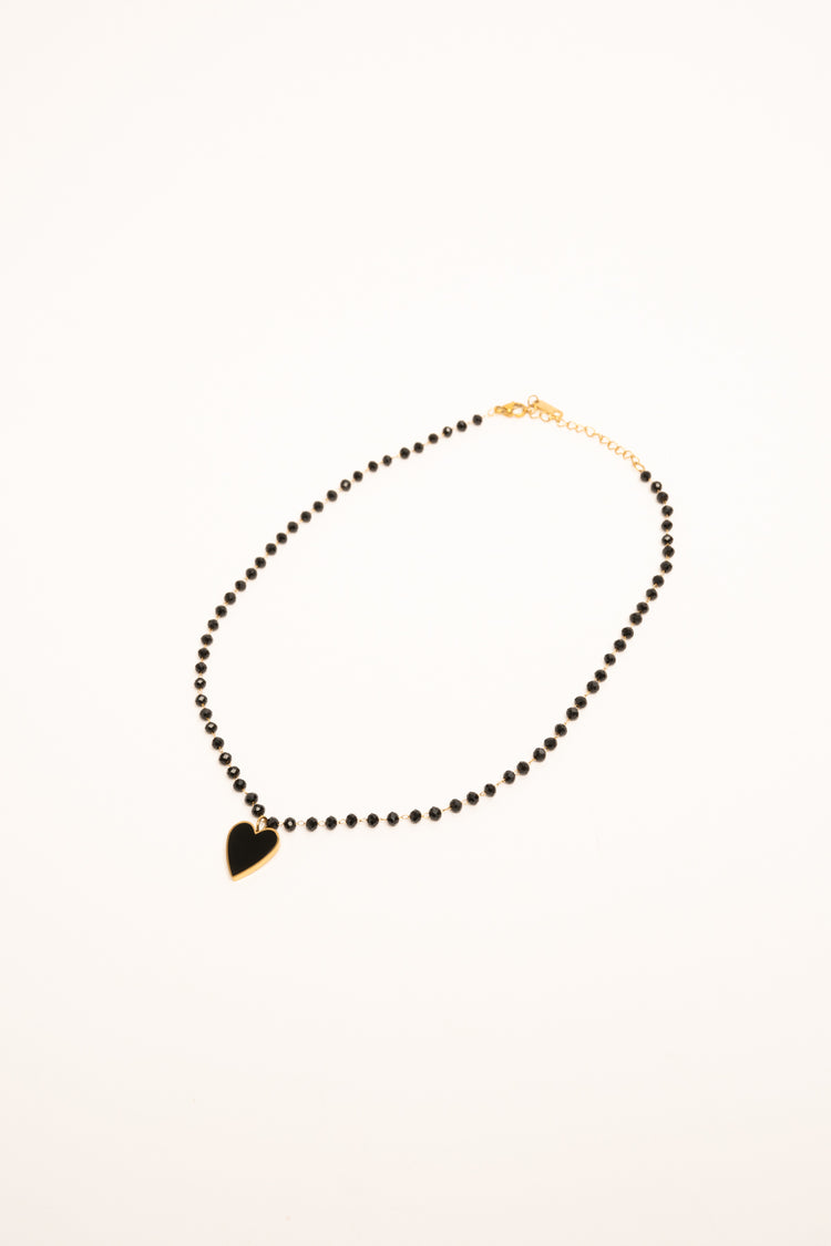 Black heart pendant bead necklace