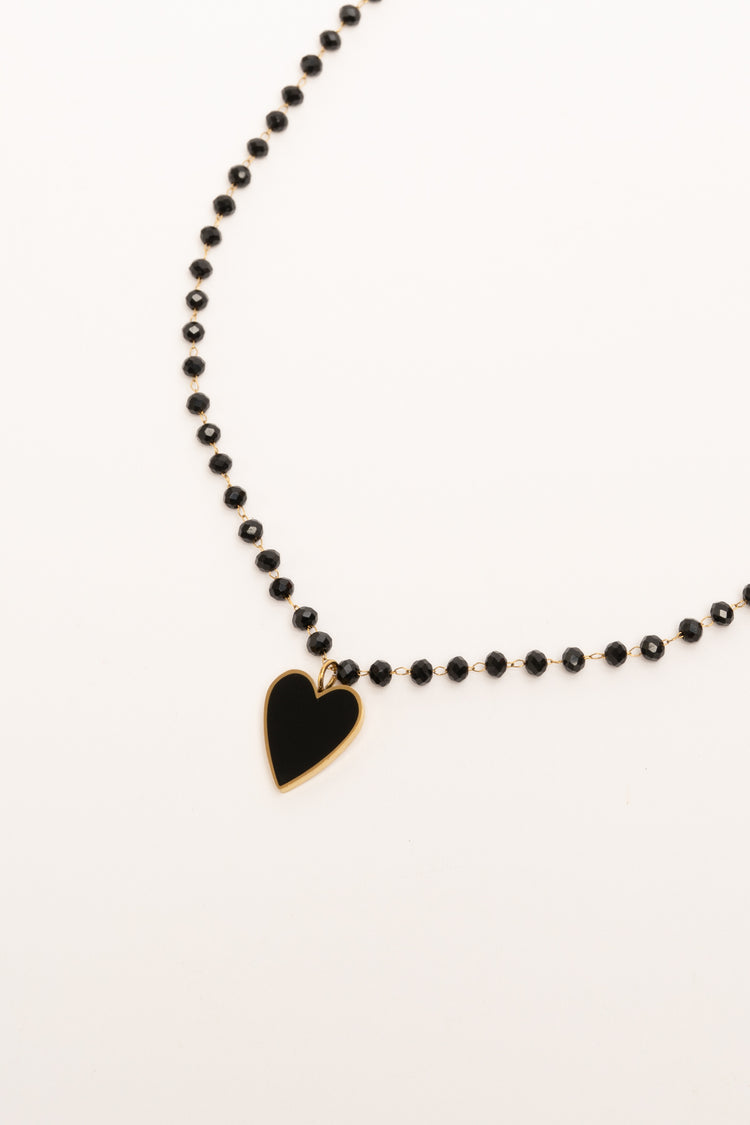 Black heart pendant bead necklace