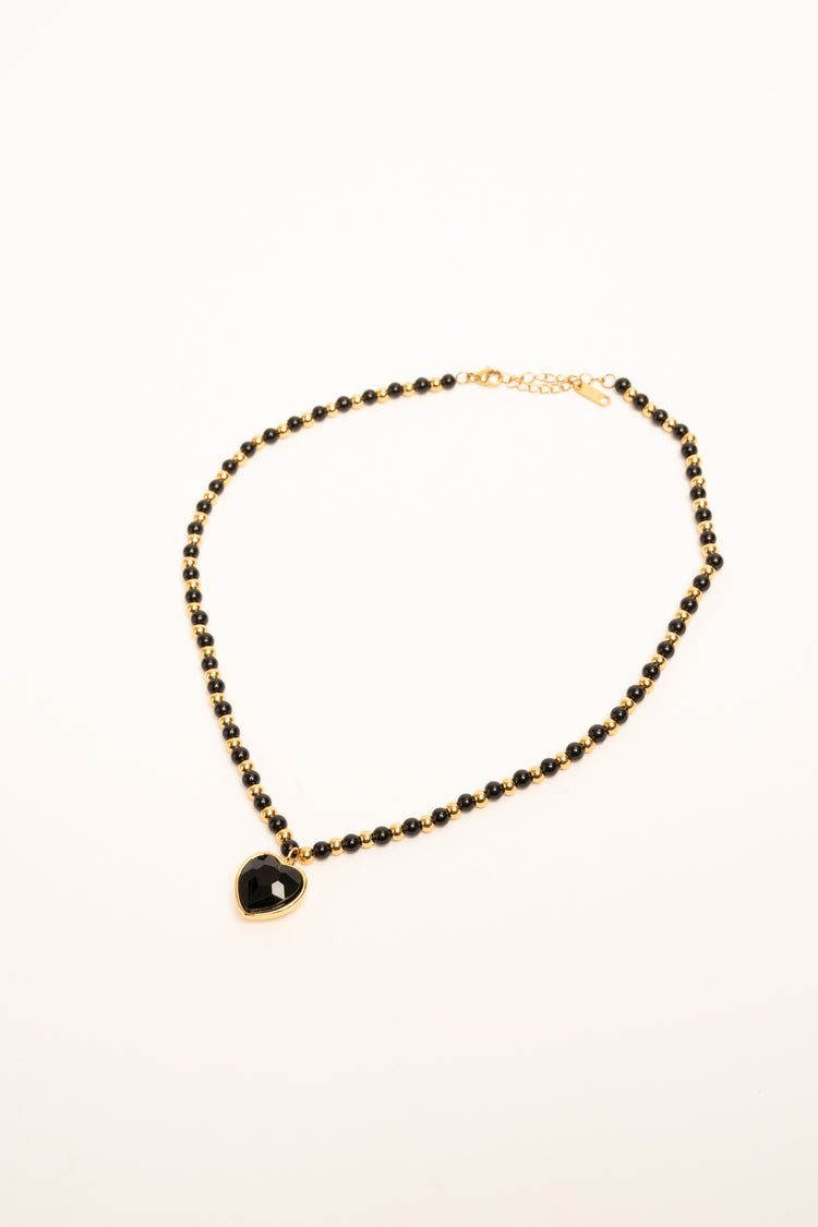 Black heart pendant bead necklace