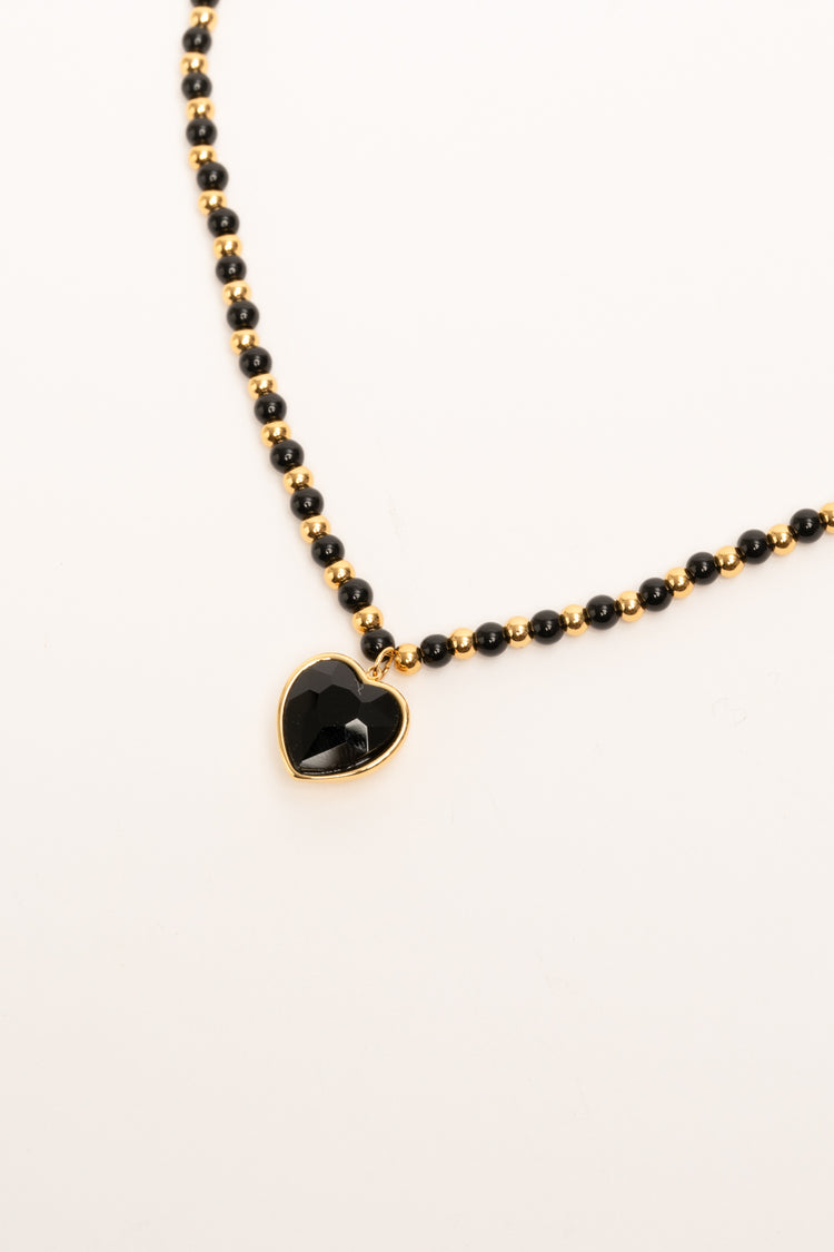 Black heart pendant bead necklace