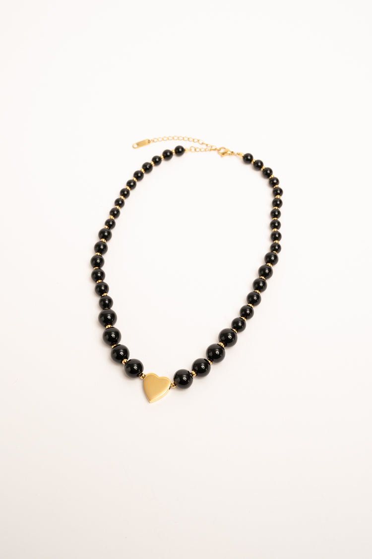Heart pendant & black pearls necklace
