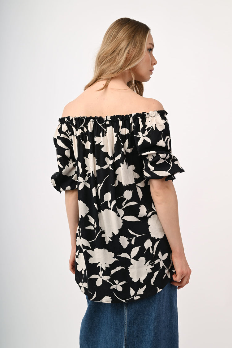 Floral print off-the-shoulder blouse