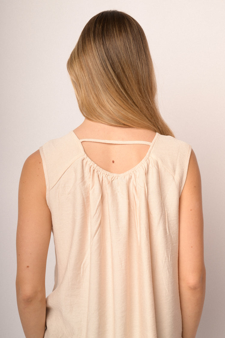 Top basic con drappeggi beige