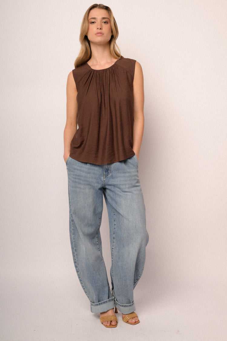 Top basic con drappeggi cioccolato