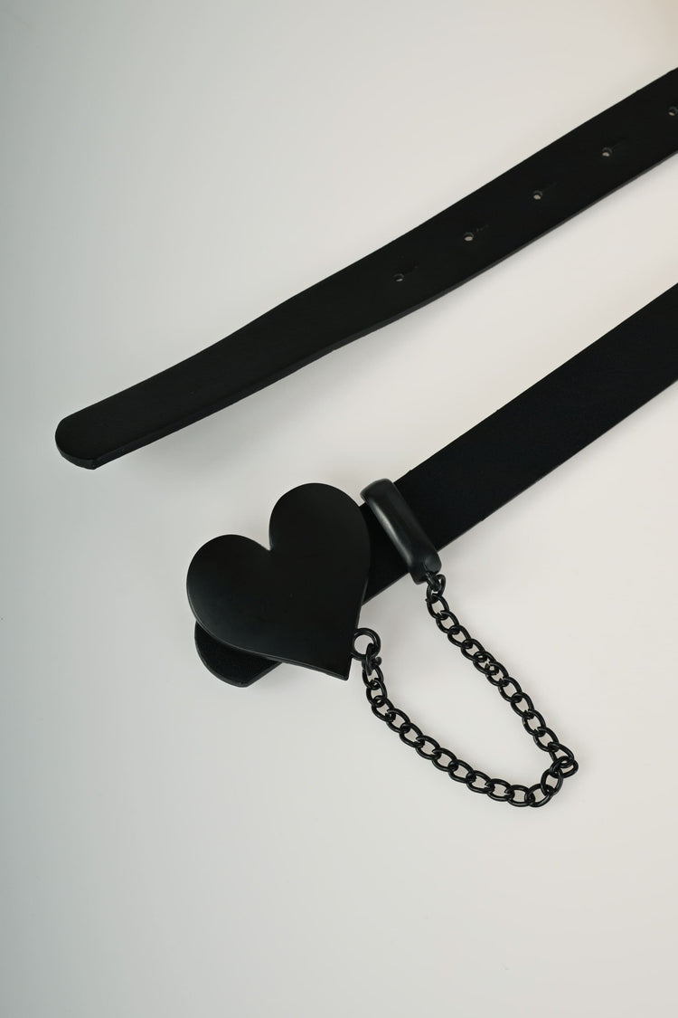 Heart buckle belt