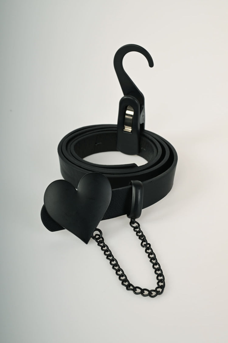 Heart buckle belt
