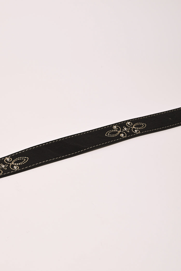 Texas-style embroidered belt
