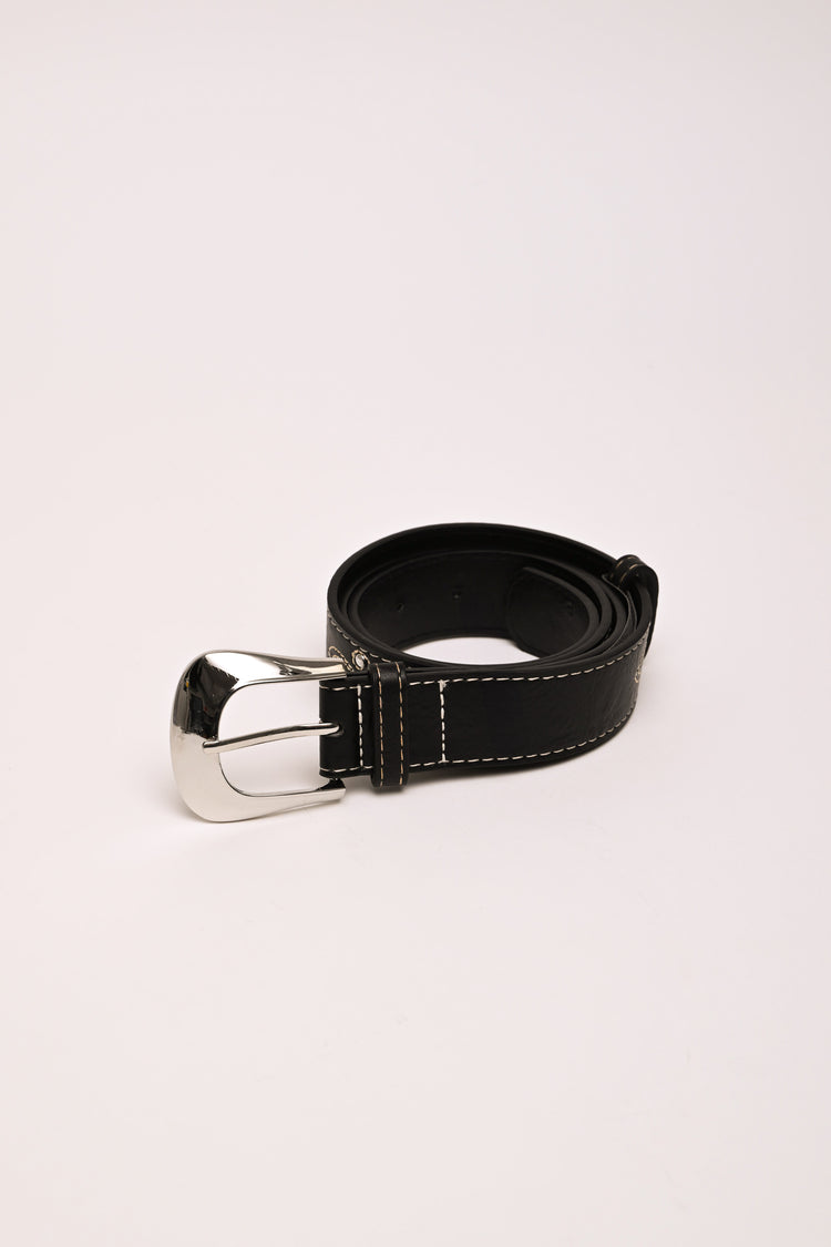 Texas-style embroidered belt