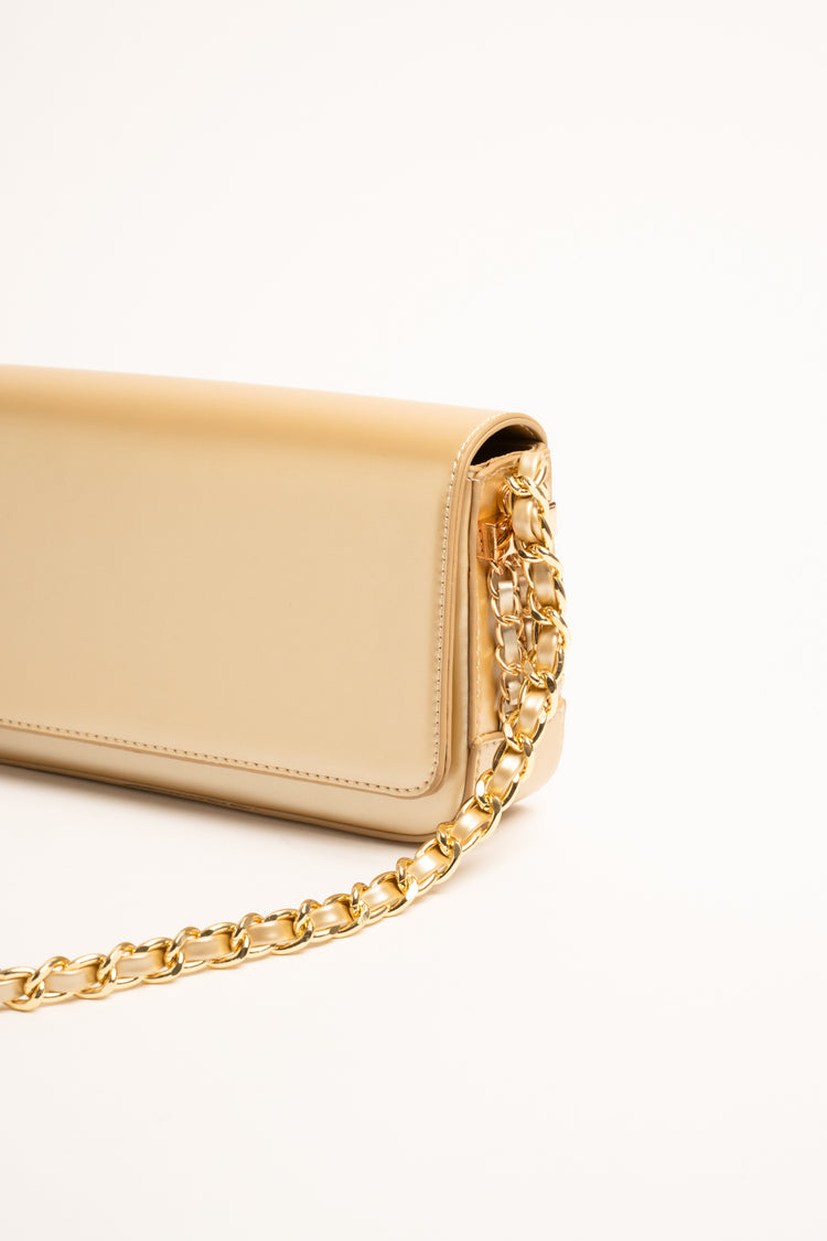 Beige faux leather chain-strap clutch bag