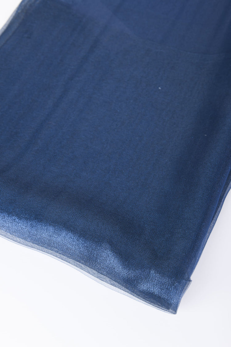 Laminated tulle stole