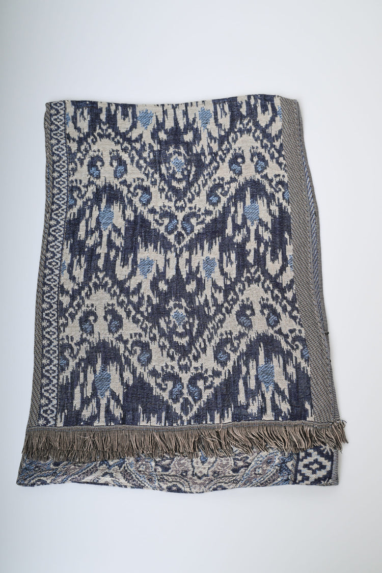 Ethnic motif jacquard scarf