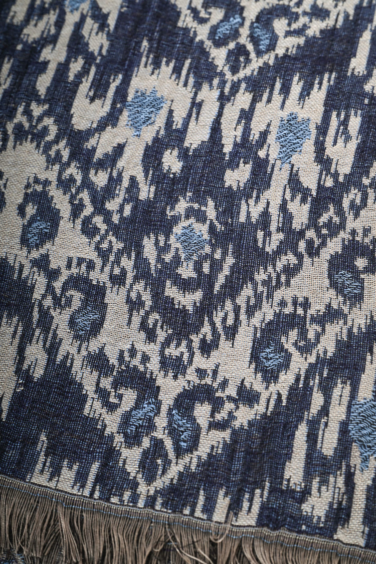 Ethnic motif jacquard scarf