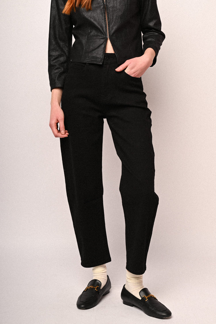 Barrel-leg jeans