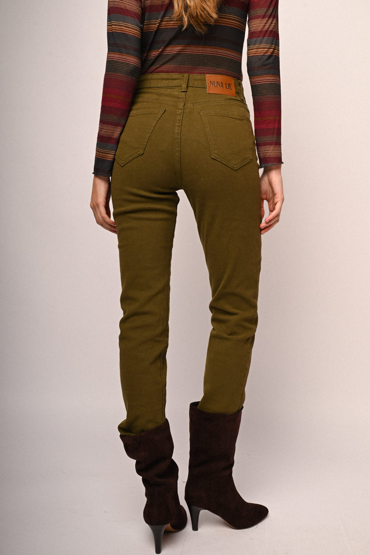 Slim-fit basic jeans