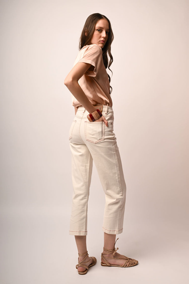 Contrast topstitching jeans