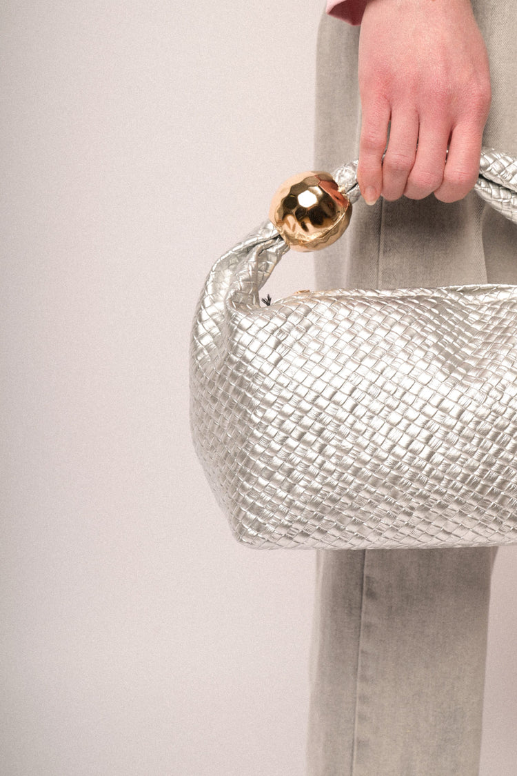Golden detail silver-tone woven motif handbag