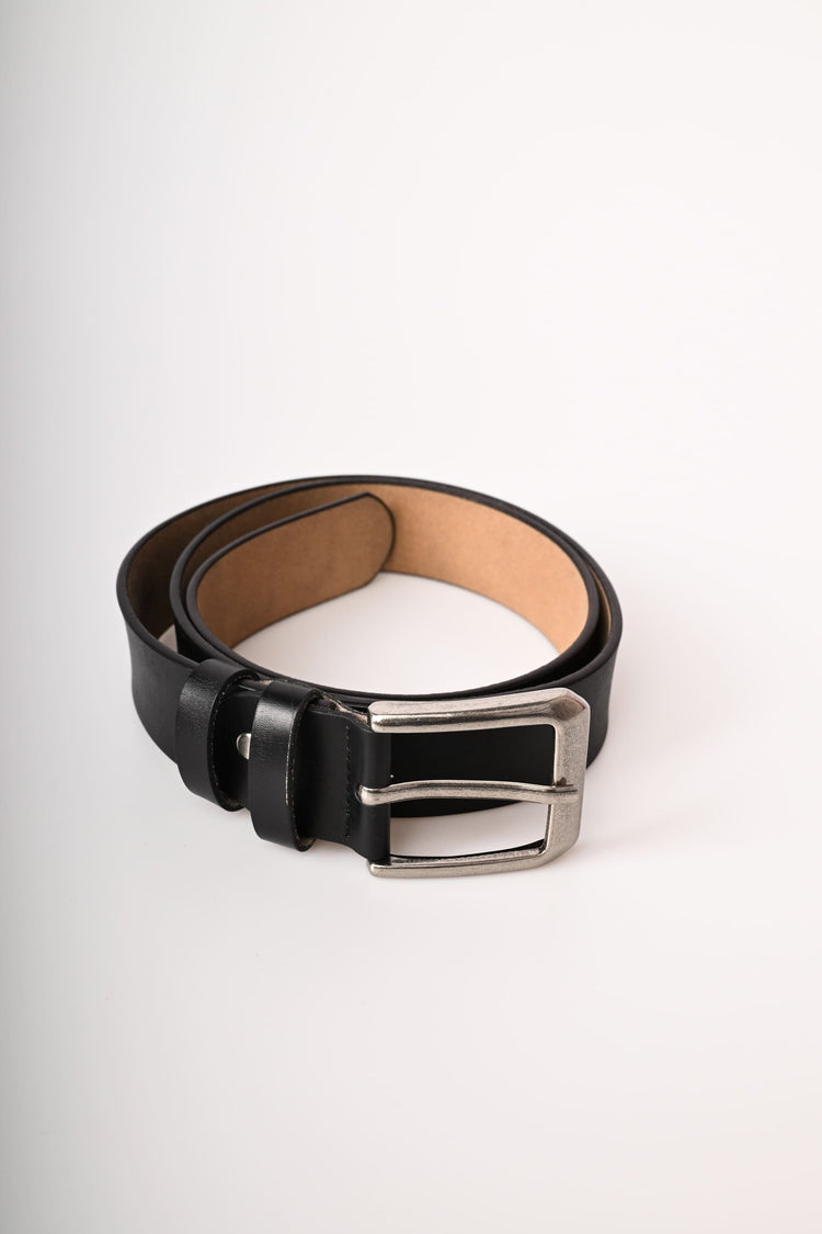 Leather classic belt