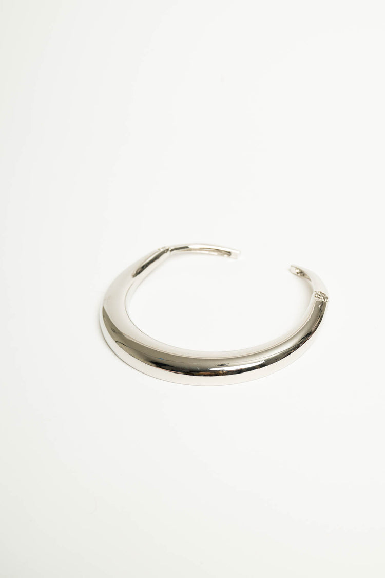 Collana rigida