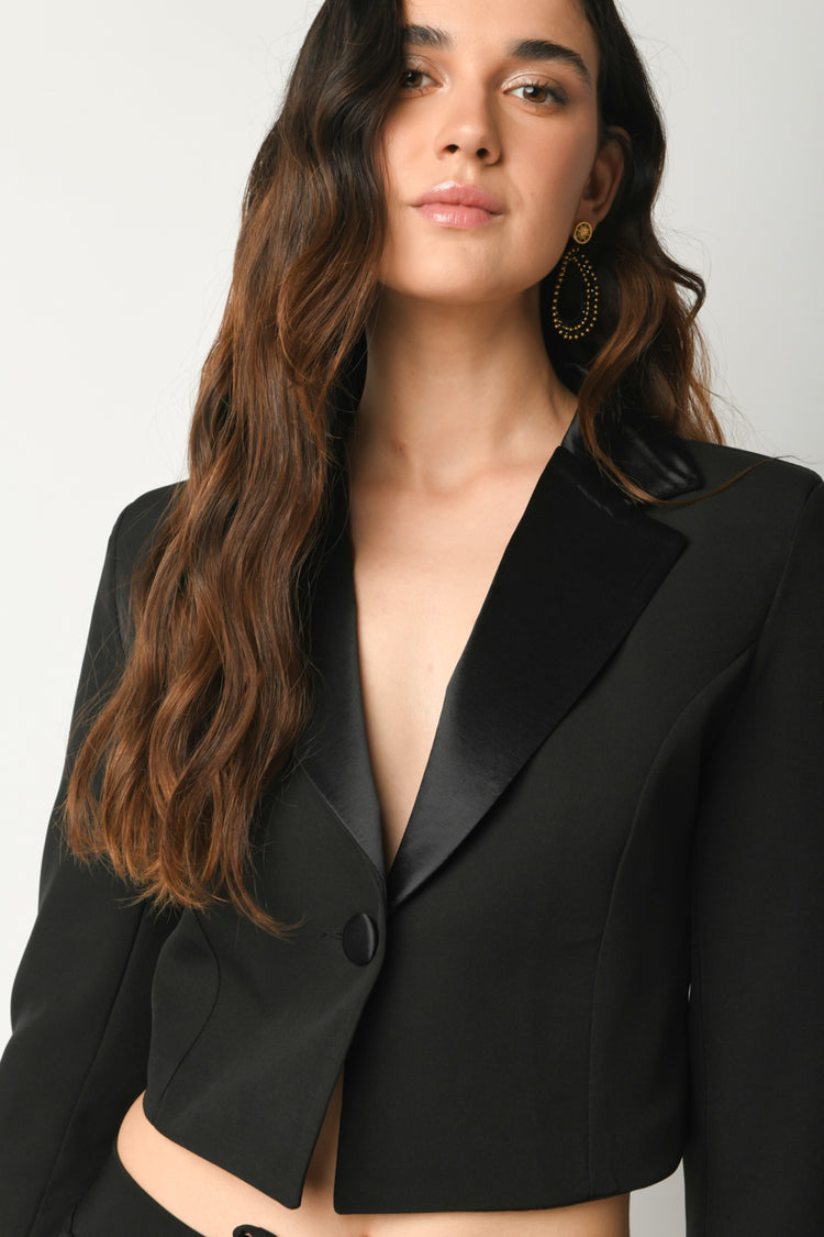 Single-breasted cropped blazer