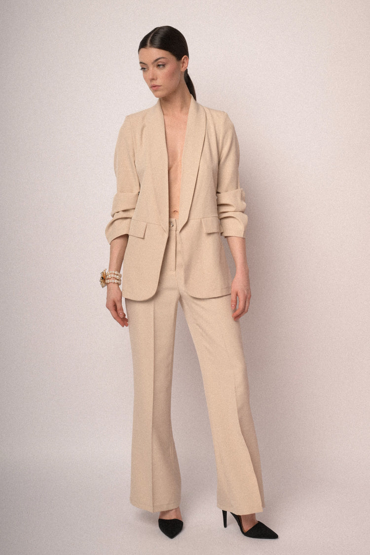 Gathered sleeves blazer
