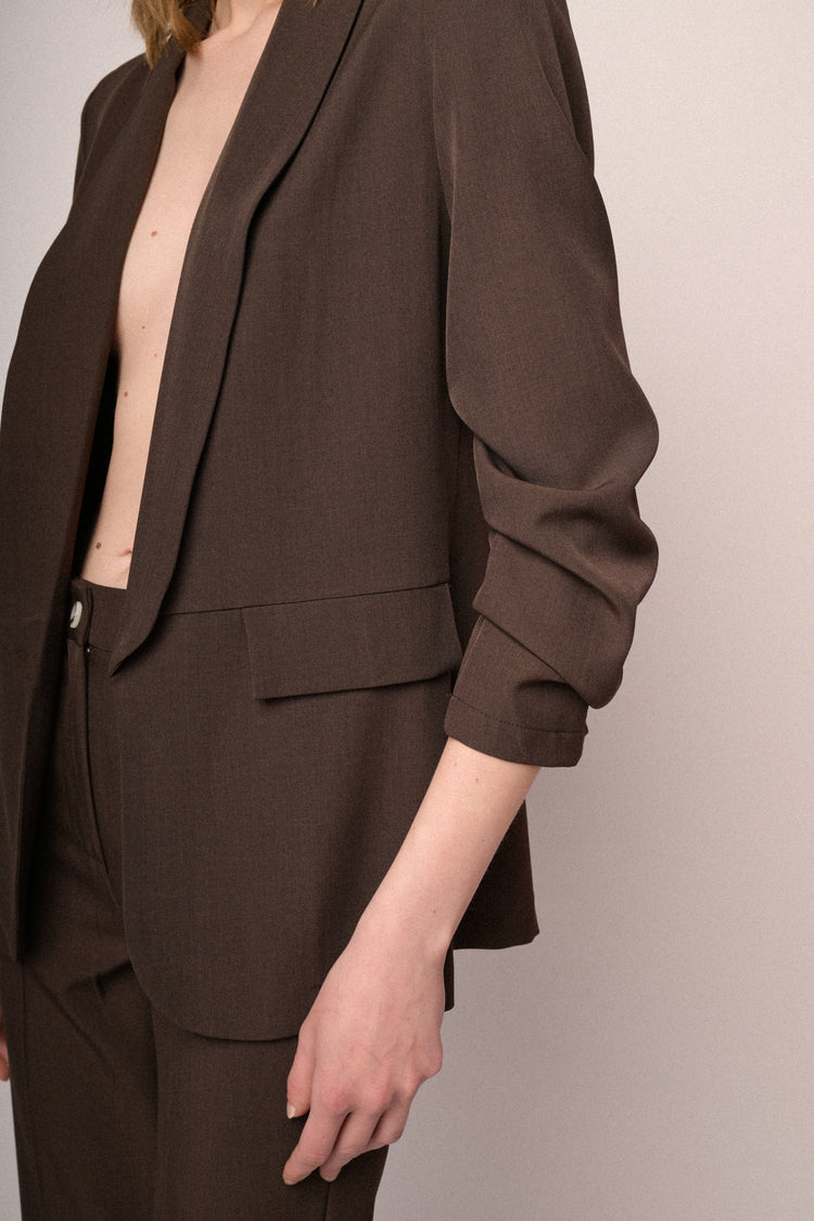 Chocolate cropped & gathered sleeved blazer