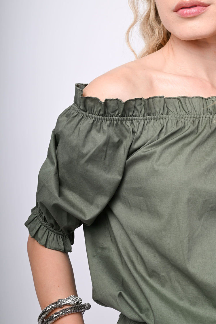 Off-the-shoulder top