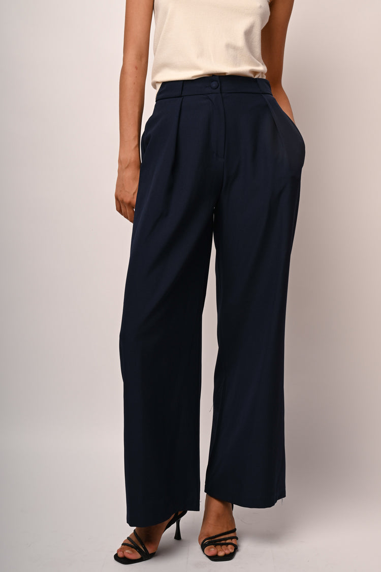 Darts wide-leg trousers