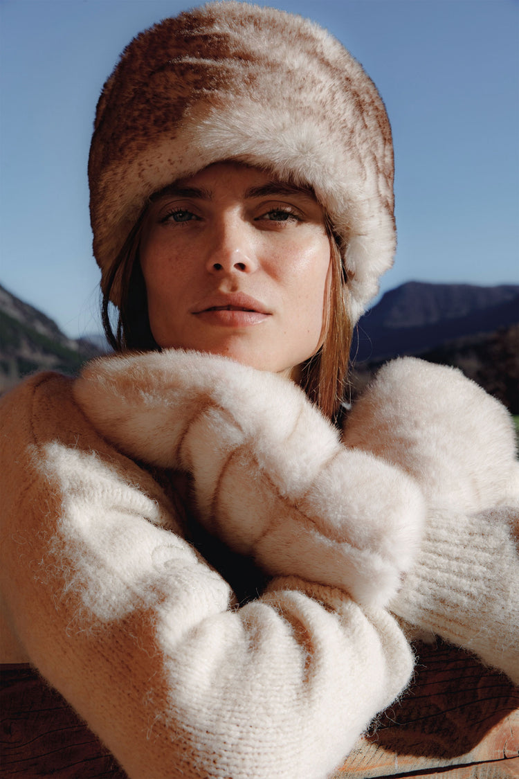 Faux fur mittens