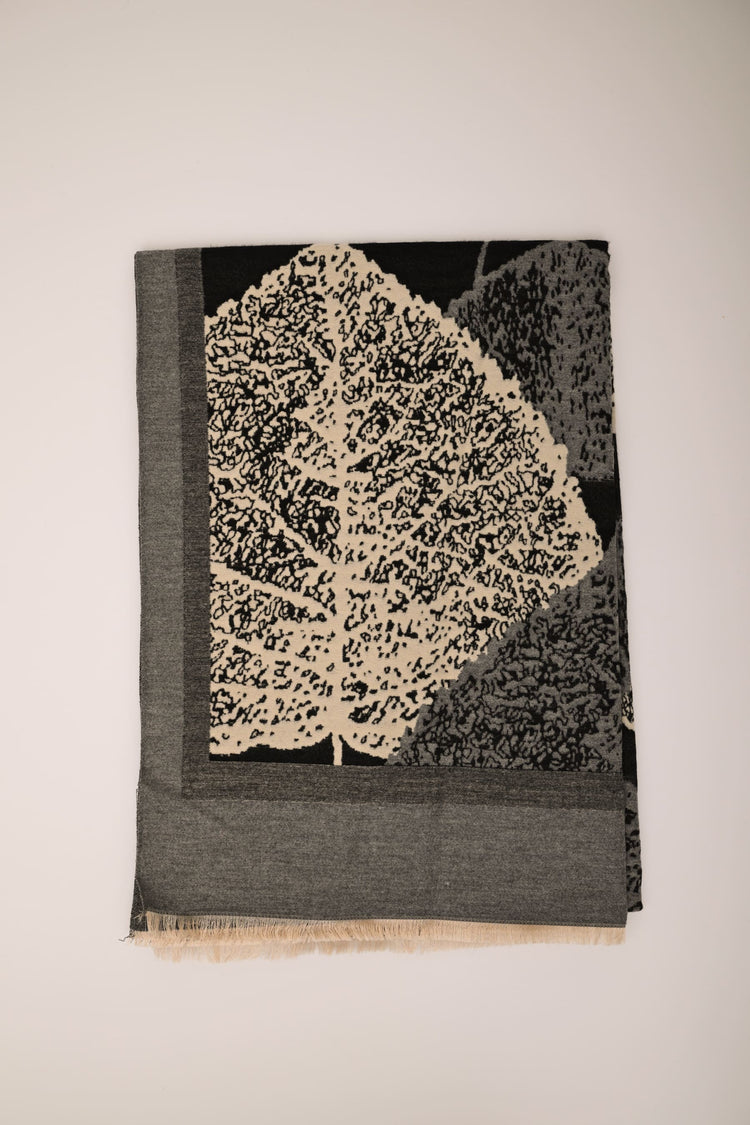 Leaf motif scarf
