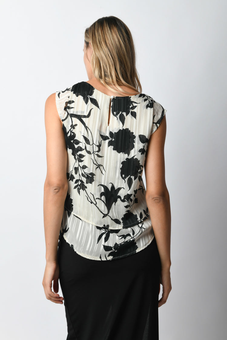 Graphic floral print top