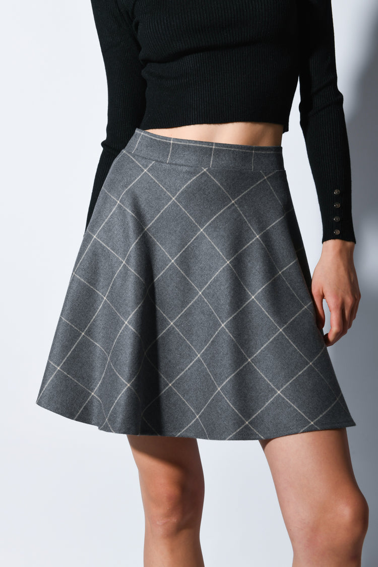 Check-motif full skirt