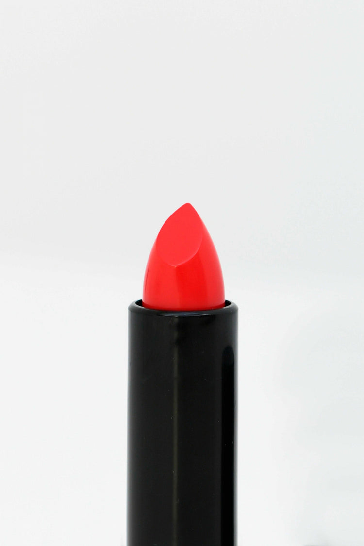 Creamy lipstick - red