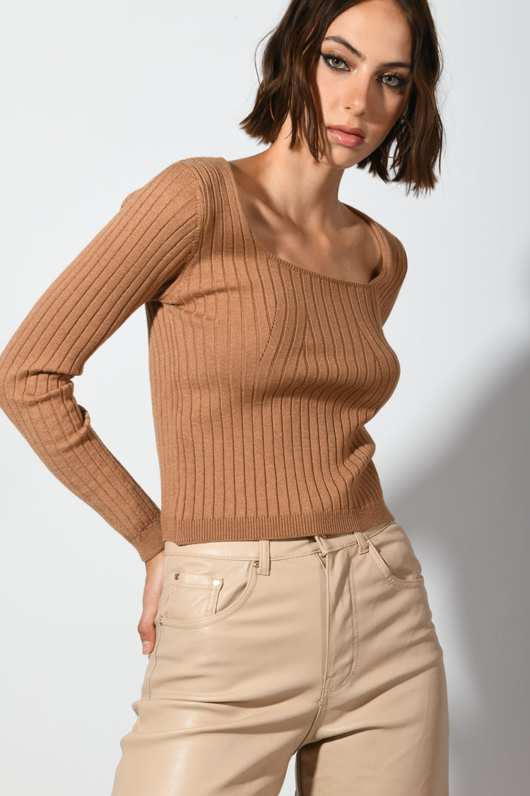 Square neck cropped sweater