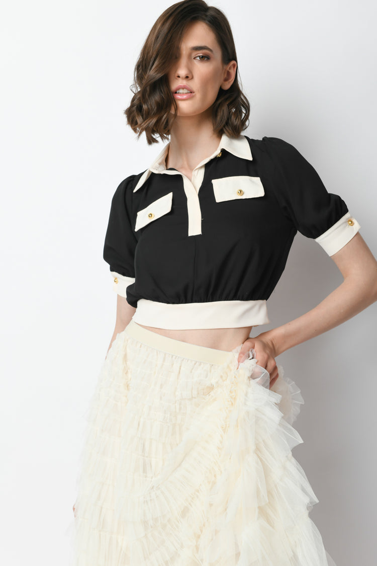 Contrast profiles cropped shirt